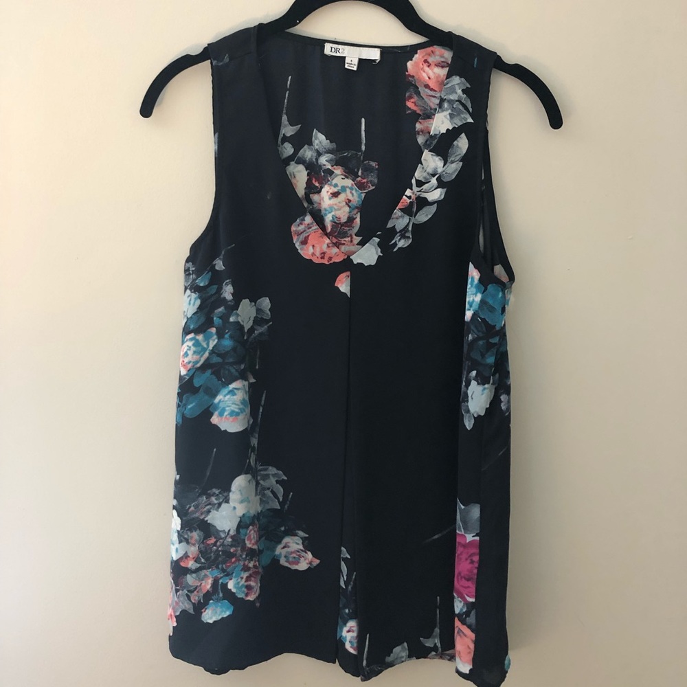 Floral Sleeveless Blouse